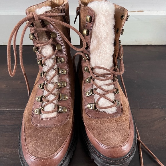 Lucky Brand Short Boot - Picture 2 of 5